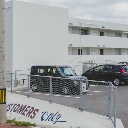 Hideout Okinawa Uruma Exterior photo