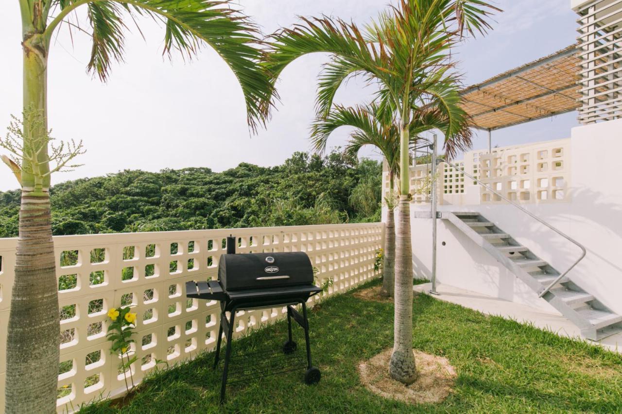 Hideout Okinawa Uruma Exterior photo