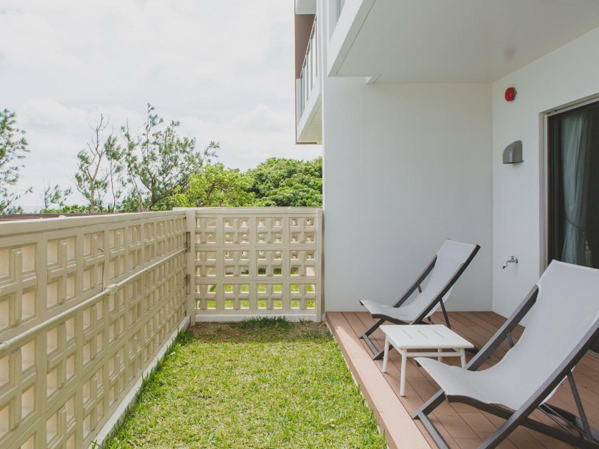 Hideout Okinawa Uruma Exterior photo
