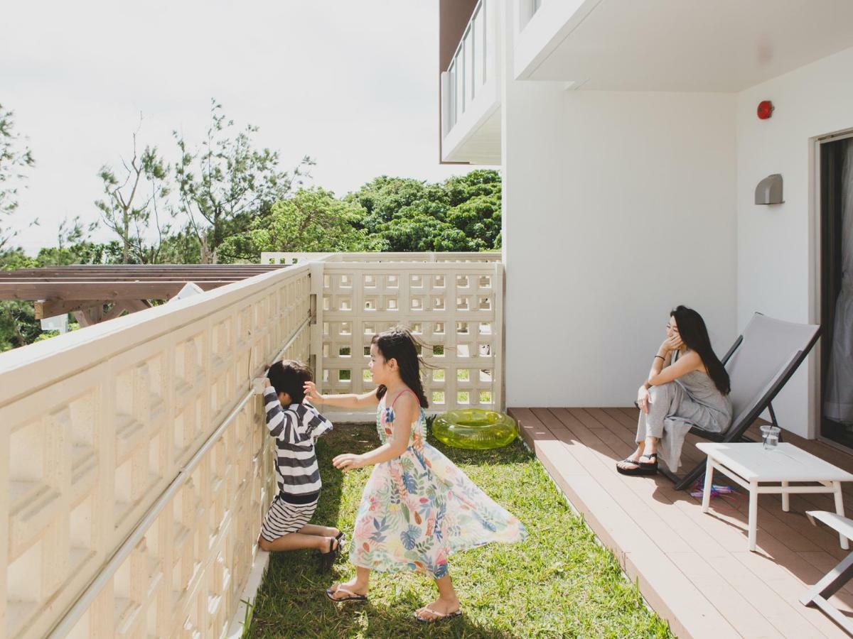 Hideout Okinawa Uruma Exterior photo
