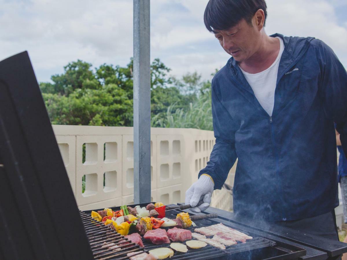 Hideout Okinawa Uruma Exterior photo